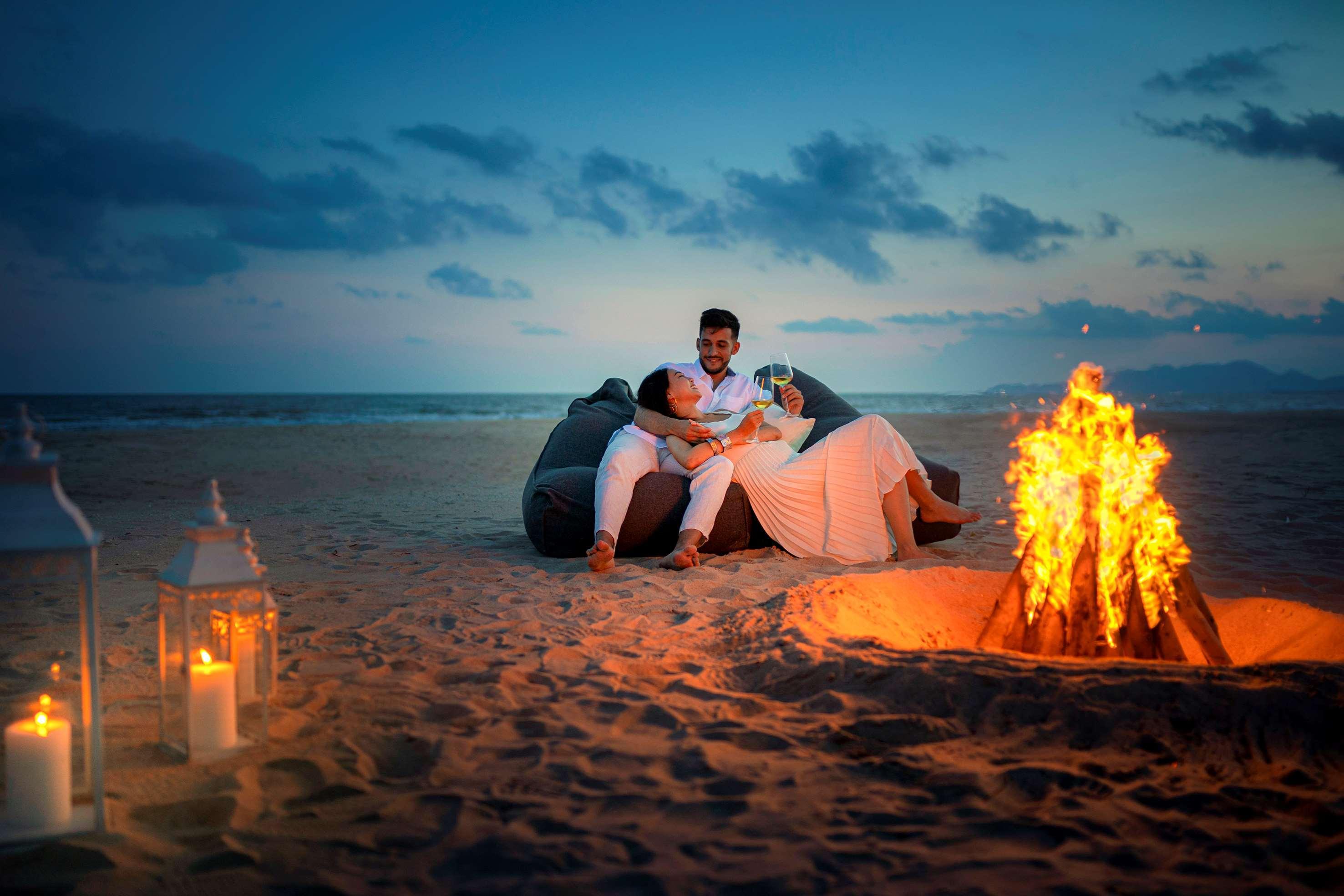 Melia Ho Tram Beach Resort Экстерьер фото A couple at the beach at the resort