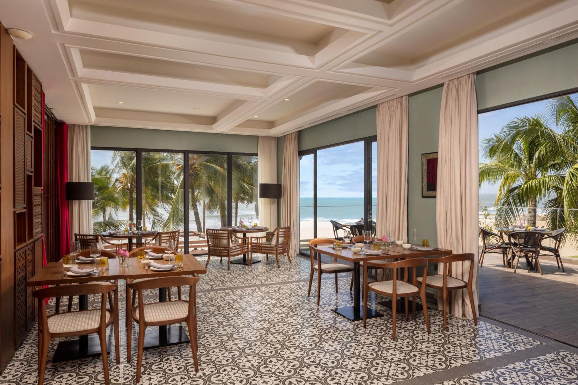 Melia Ho Tram Beach Resort Экстерьер фото The Beach Club